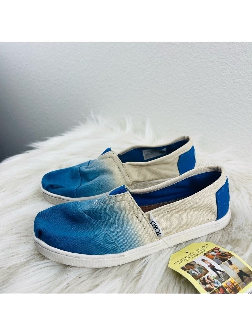 Youth Toms Classic Cobolt Dip Dye Slip On Shoes Size 1 US! - Picture 9 of 10